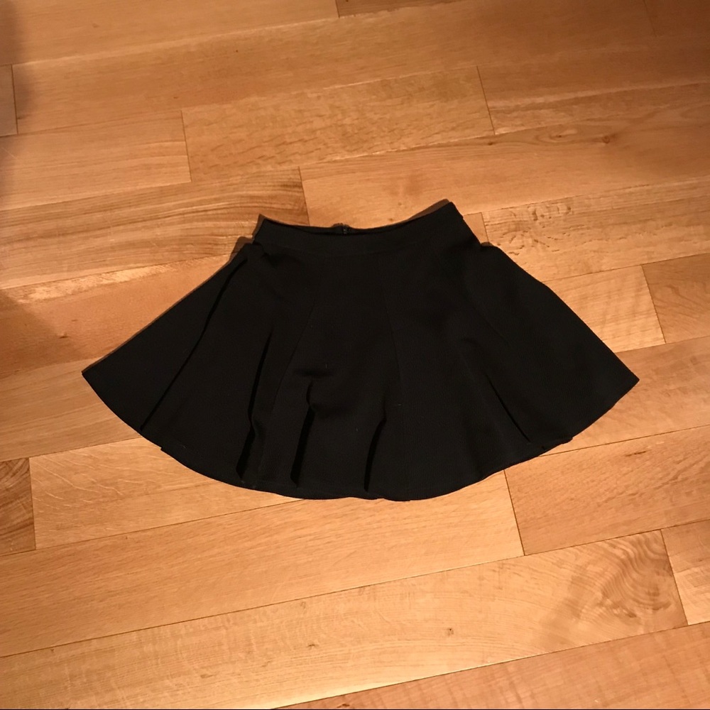 Black skater skirt